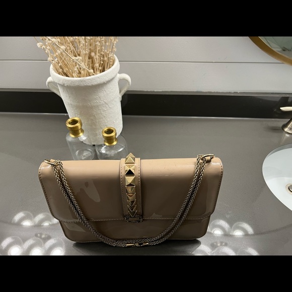 Rock Stud Valentino Handbag Beige! Patient Leather Large - Picture 5 of 10